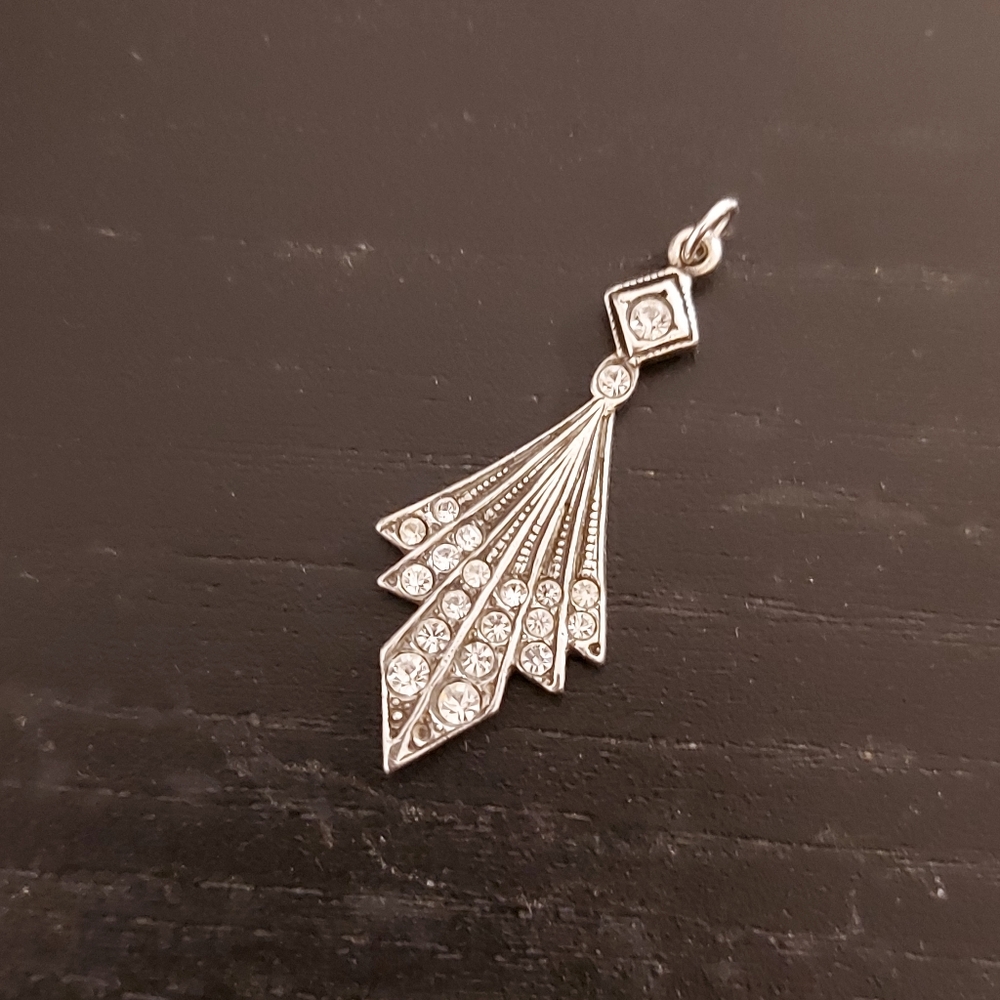 Vintage Art Deco 1930 sterling silver 925 rhinestone small pendant. 1.5 inches